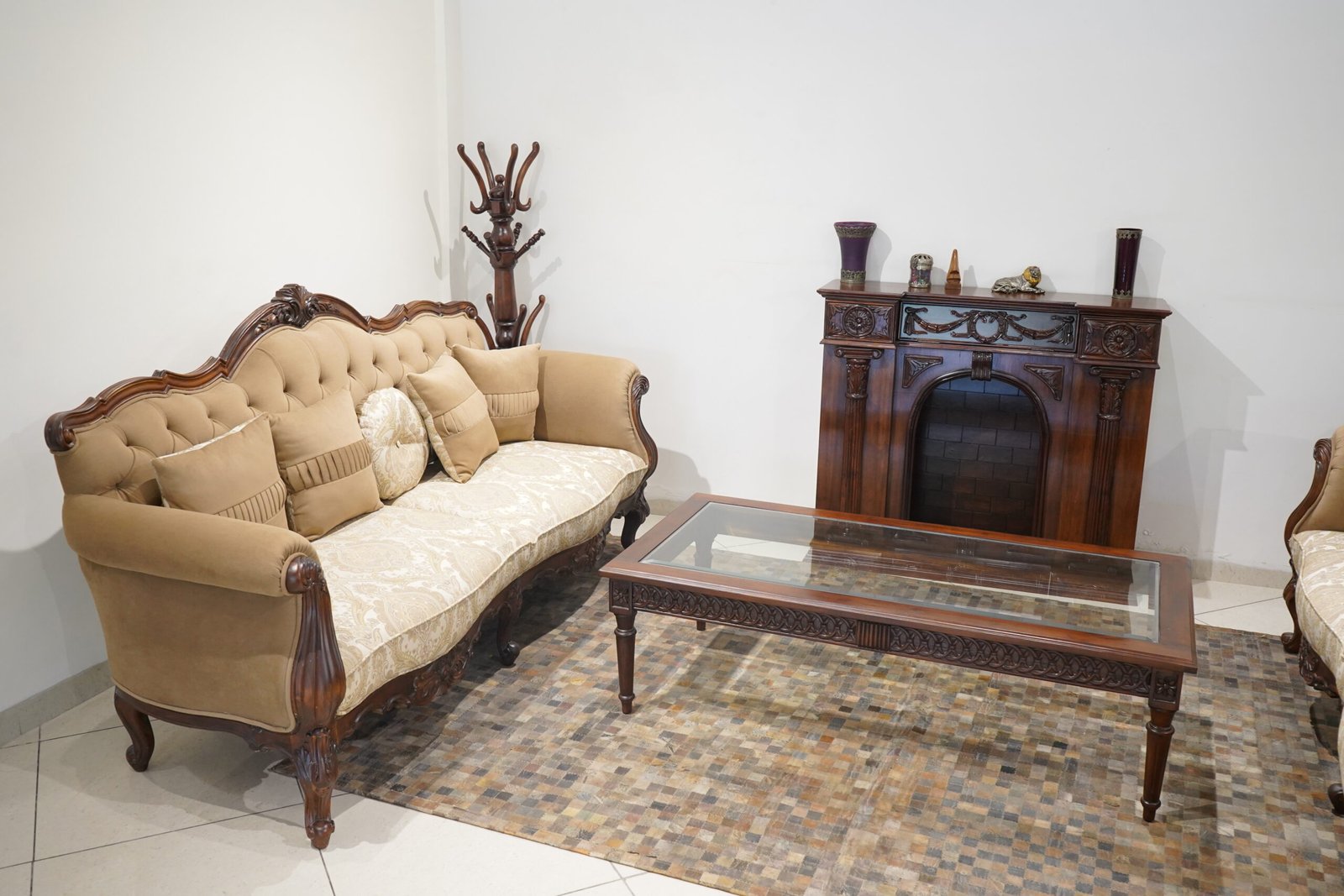 Luxury Teakwood Sofa & Table (TM-SF-002)