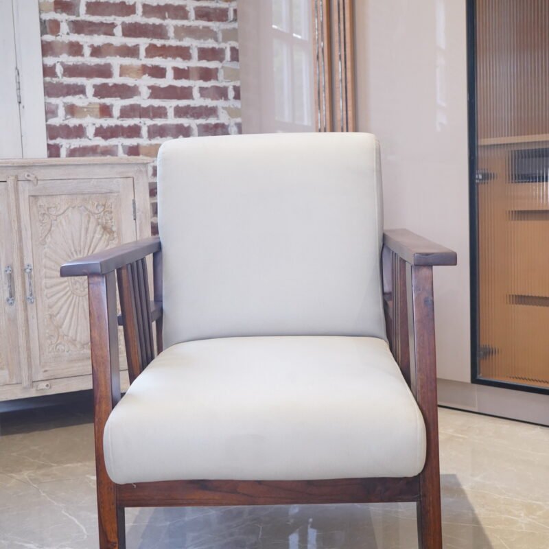 Teak Wood Chair for Luxury Look (TM-CH-0014)