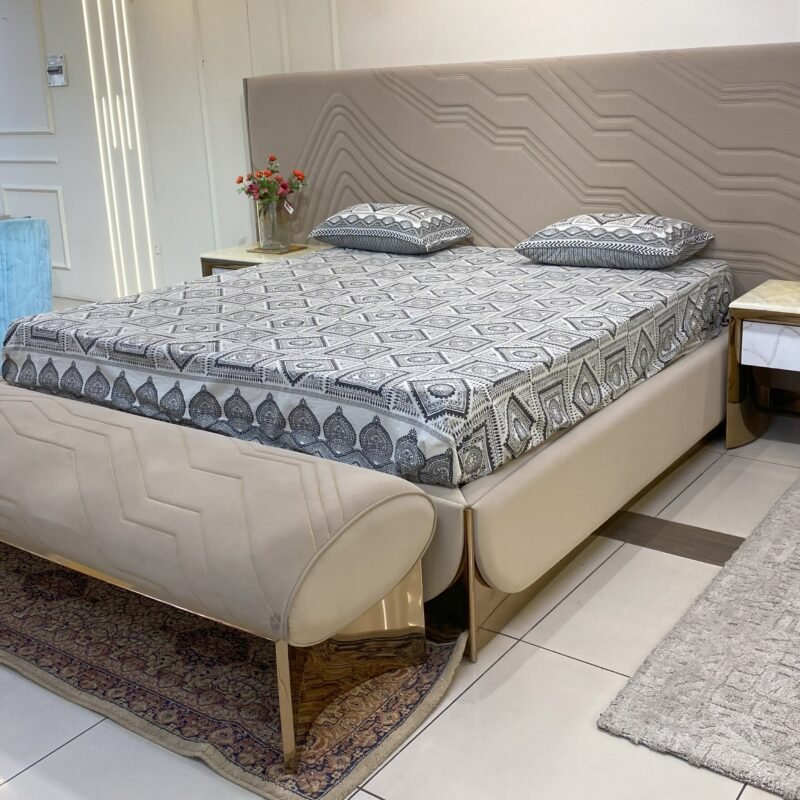 Elegant Oasis Bed (GP-BE-005)